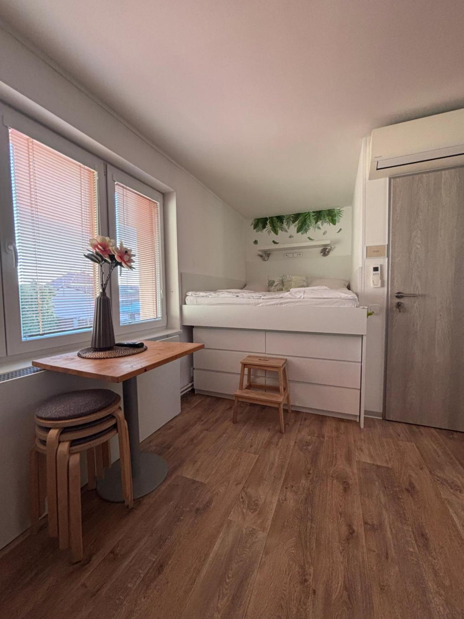 Apartmány Marco Polo Lednice Exterior foto