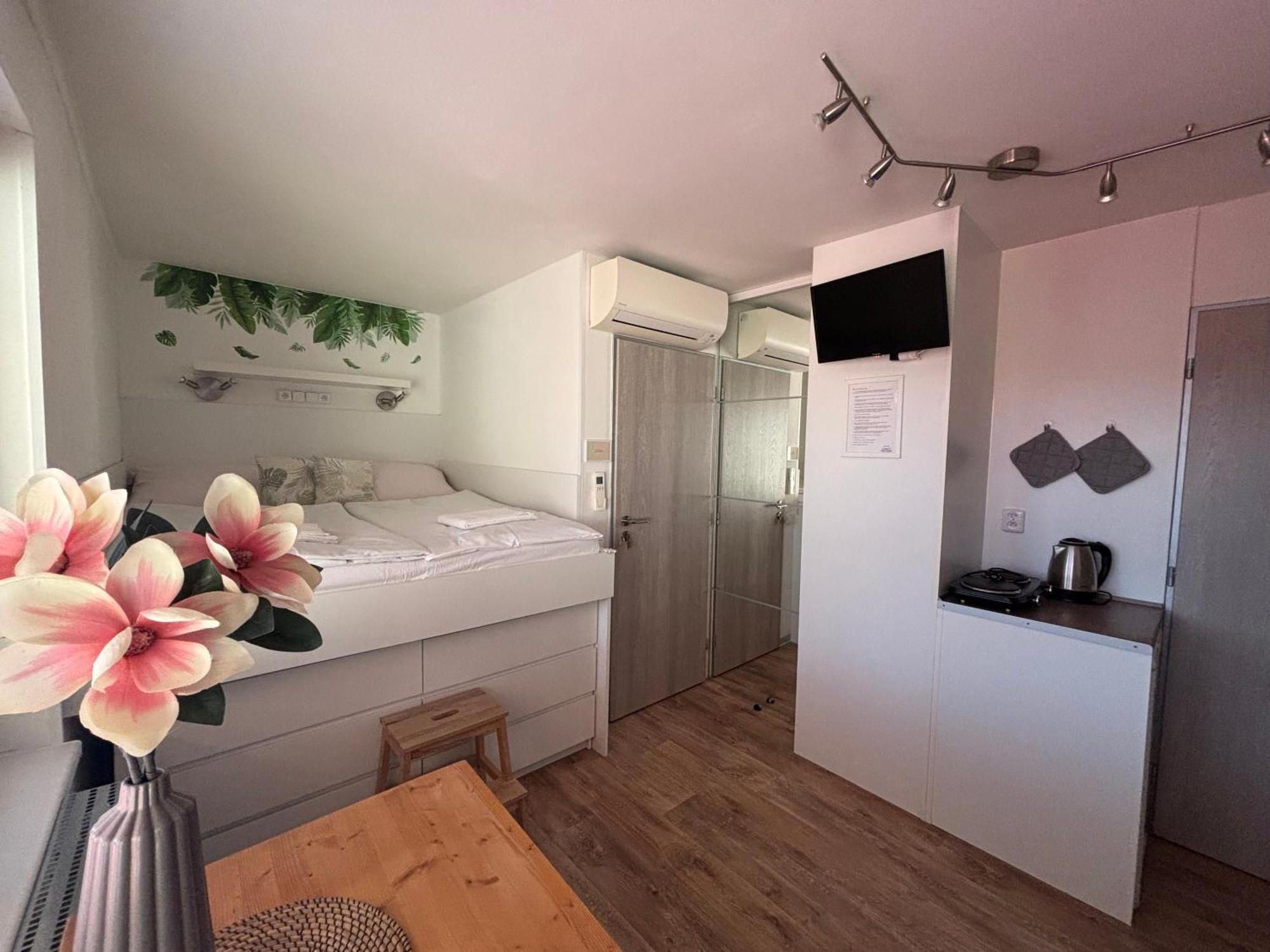 Apartmány Marco Polo Lednice Exterior foto